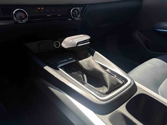 2023 Chevrolet Monza II Рестайлинг, белый - вид 13