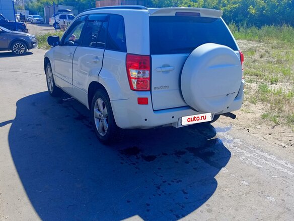 2008 Suzuki Grand Vitara II Рестайлинг, белый, 400000 рублей - вид 2