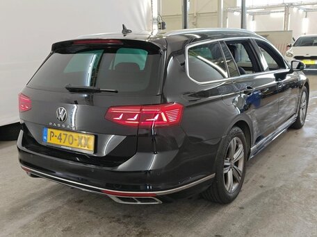 2022 Volkswagen Passat B8 Рестайлинг, чёрный, 2729000 рублей, вид 4