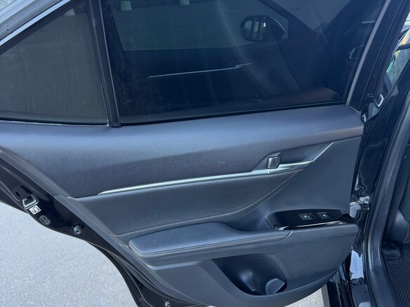2018 Toyota Camry VIII (XV70), чёрный, 2700000 рублей - вид 28
