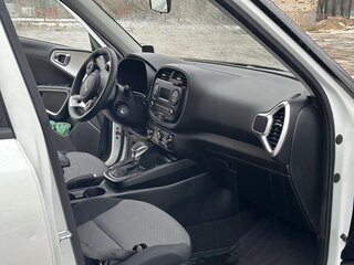 2021 Kia Soul III, белый, 2000000 рублей, вид 5