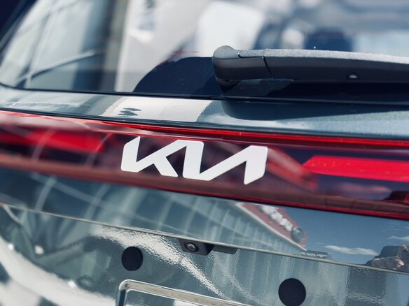 2026 Kia Seltos I Рестайлинг, зелёный - вид 12