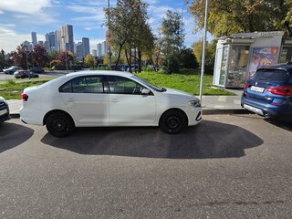 2021 Volkswagen Polo VI, белый, 1400000 рублей, вид 3