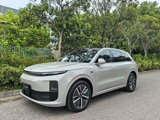2025 Li Auto (Lixiang) L6 I, бежевый, 4890555 рублей, вид 1