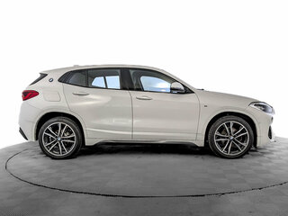 2019 BMW X2 sDrive18i I (F39), белый, 2350000 рублей, вид 4