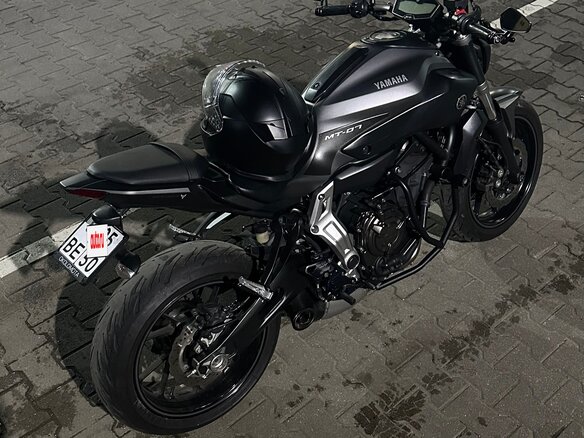 2015 Yamaha MT-07 (FZ-07), серый, 650000 рублей - вид 12