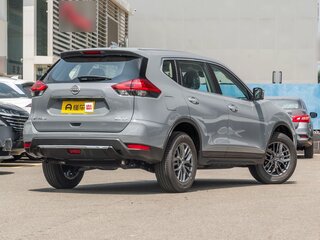 2026 Nissan X-Trail III Рестайлинг 2, серебристый, 2390000 рублей, вид 5