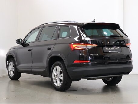 2022 Skoda Kodiaq I Рестайлинг, чёрный, 3050000 рублей, вид 3