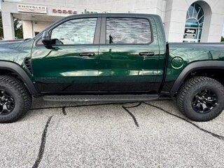 2026 Ram 1500 TRX SRT V Рестайлинг, зелёный, 19341806 рублей, вид 3