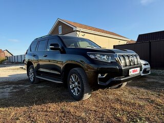 2020 Toyota Land Cruiser Prado 150 Series Рестайлинг 2, чёрный, 7000000 рублей, вид 3