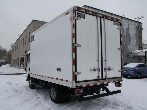 2026 Isuzu Elf (N-series), белый, 6090000 рублей - вид 5