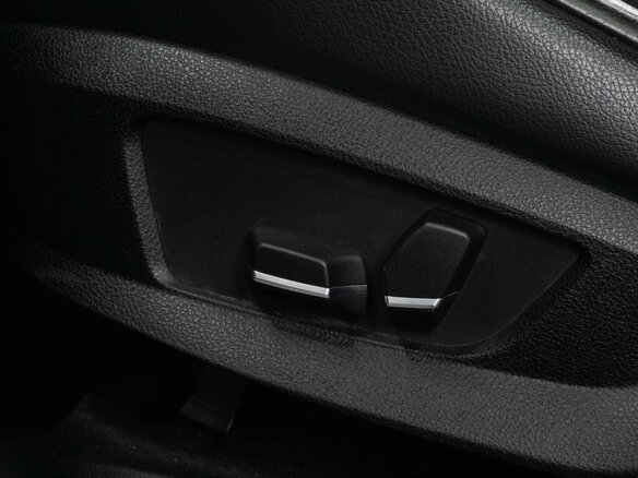 2010 BMW 5 серии 523i VI (F10/F11/F07), белый, 1900000 рублей - вид 20