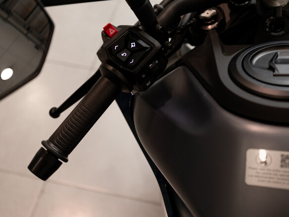 2025 KTM 390 Duke, синий, 699000 рублей - вид 10