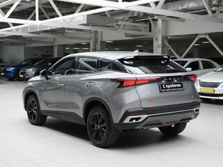 2024 Omoda C5 I Рестайлинг, серый, 2530000 рублей, вид 5