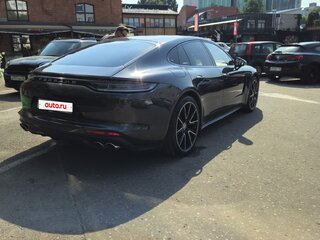 2020 Porsche Panamera 4 II Рестайлинг, серый, 9499000 рублей, вид 4