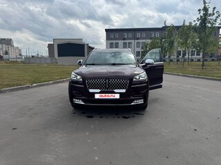 2022 Lincoln Aviator II, красный, 5600000 рублей, вид 3