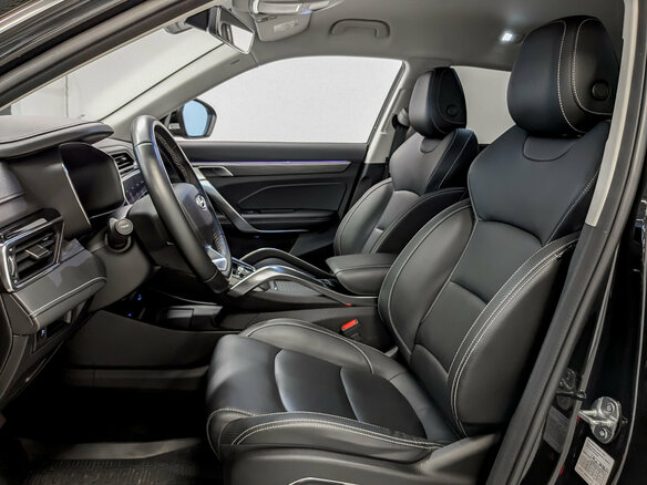 2023 Geely Atlas Pro, чёрный, 2050000 рублей - вид 19