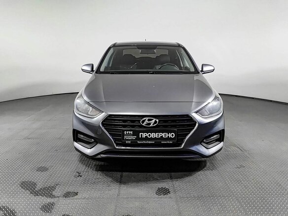 2018 Hyundai Solaris II, серый, 1280000 рублей - вид 1