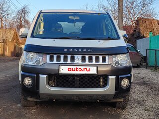 2009 Mitsubishi Delica D:5 I, белый, 1700000 рублей, вид 2