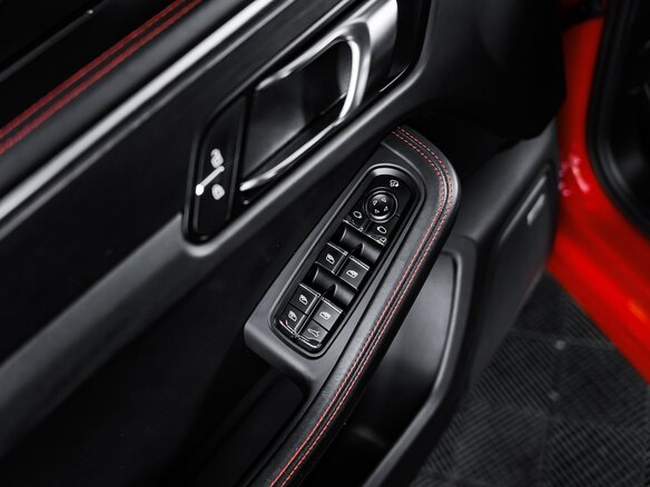 2020 Porsche Macan GTS I Рестайлинг, красный - вид 27
