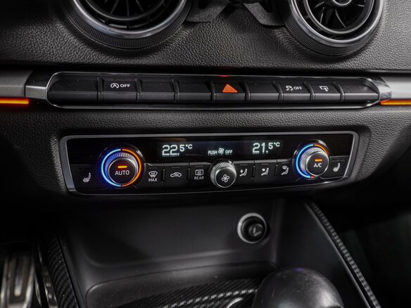 2016 Audi A3 III (8V) Рестайлинг, белый - вид 11