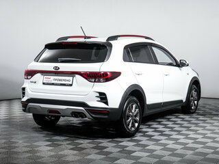 2020 Kia Rio X IV Рестайлинг, белый, 1560000 рублей, вид 5