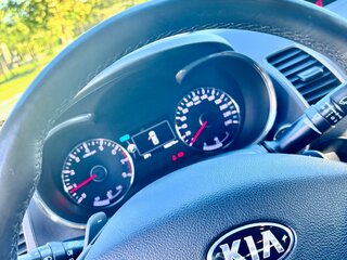2017 Kia Cerato III Рестайлинг (Classic), белый, 1800000 рублей, вид 5
