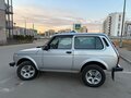 2025 Lada (ВАЗ) Niva Legend I, серебристый, 1050000 рублей - вид 2