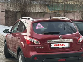 2011 Nissan Qashqai I Рестайлинг, красный, 1150000 рублей, вид 5