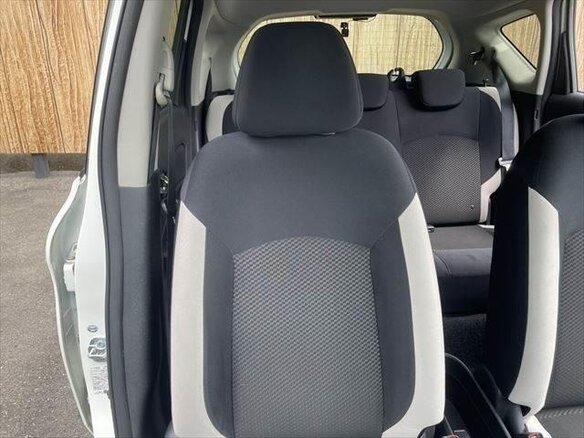 2017 Nissan Note II Рестайлинг, белый, 730000 рублей - вид 15
