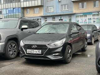 2018 Hyundai Solaris II, чёрный, 1079000 рублей, вид 1