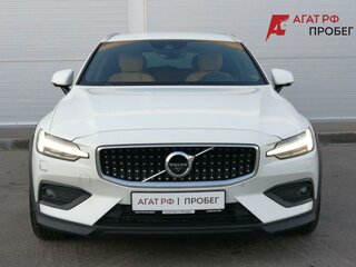 2019 Volvo V60 Cross Country II, белый, 2511750 рублей, вид 2