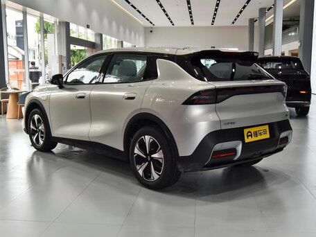 2026 Changan Qiyuan Q05 51.9 kWh II, серебристый, 2338000 рублей, вид 4