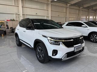 2023 Kia Seltos I Рестайлинг, чёрный, 1600000 рублей, вид 3