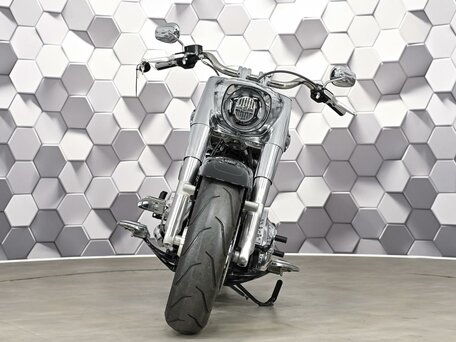 2021 Harley-Davidson Fat Boy, чёрный, 2277000 рублей, вид 5