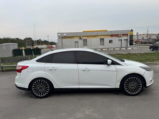 2012 Ford Focus III, белый, 800000 рублей, вид 3
