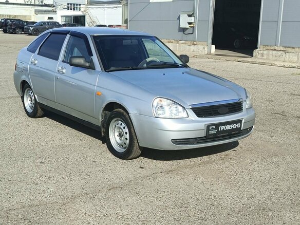 2011 Lada (ВАЗ) Priora I, серебристый, 205000 рублей - вид 2