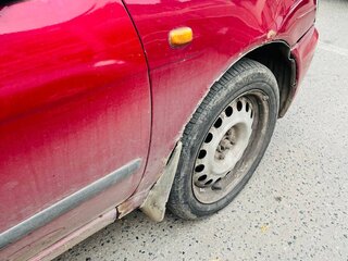1996 Nissan Almera I (N15), красный, 129000 рублей, вид 2