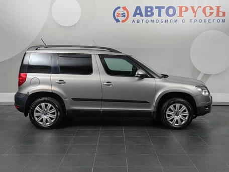 2011 Skoda Yeti I, серый, 610000 рублей, вид 5