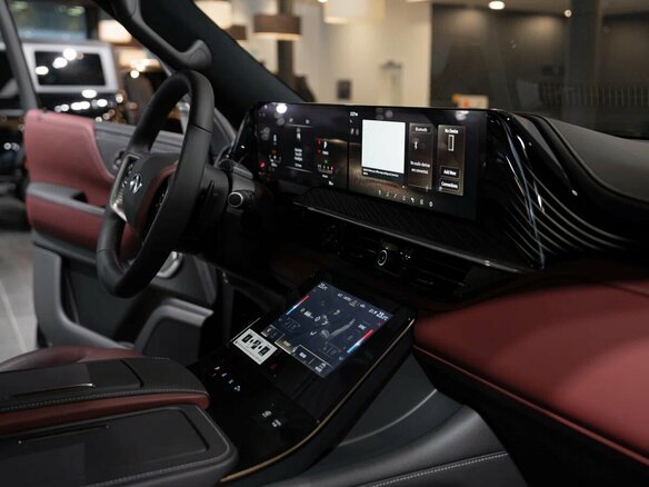 2025 Infiniti QX80 II, чёрный, 17990000 рублей - вид 19