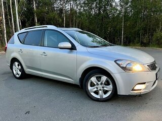 2011 Kia Ceed I Рестайлинг, серебристый, 780000 рублей, вид 3