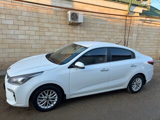 2017 Kia Rio IV, белый, 1250000 рублей, вид 5