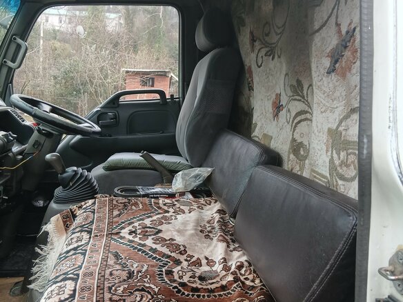 1997 Isuzu Elf (N-series), белый, 650000 рублей - вид 2