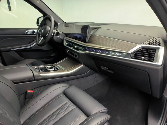 2026 BMW X5 30d IV (G05/G18) Рестайлинг, чёрный, 16100000 рублей - вид 8