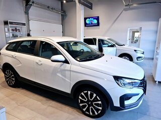 2026 Lada (ВАЗ) Vesta SW Cross I Рестайлинг (NG), белый, 1973500 рублей, вид 3