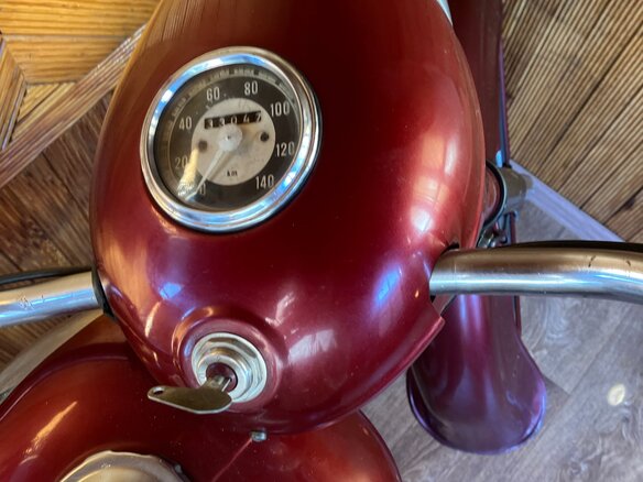 1960 Jawa 350/360, красный, 380000 рублей