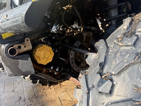 2011 BRP Can-Am Outlander 650, жёлтый, 800000 рублей - вид 10
