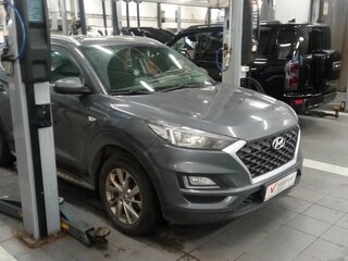 2018 Hyundai Tucson III, серый, 1850000 рублей, вид 2