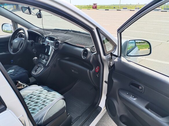 2007 Kia Carens II (UN), серебристый, 1100000 рублей - вид 5