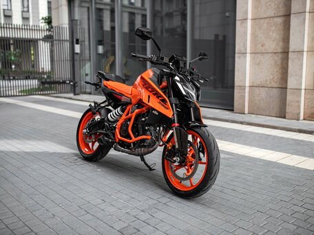 2025 KTM 390 Duke, оранжевый, 899000 рублей, вид 2